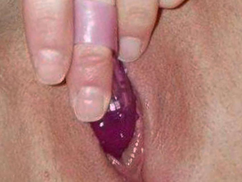 16P Pictures of masturbating horny girlfriends