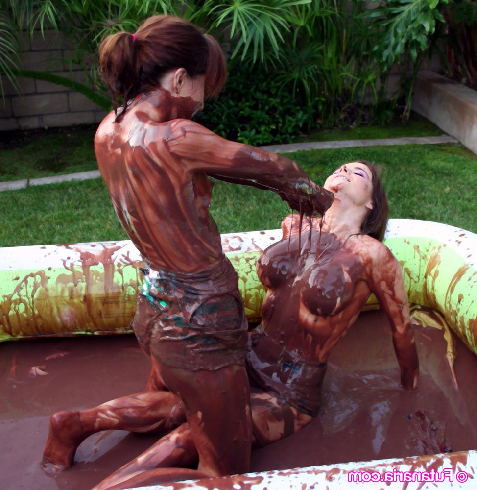 12P Futanaria Meat Pole Mud Wrestling