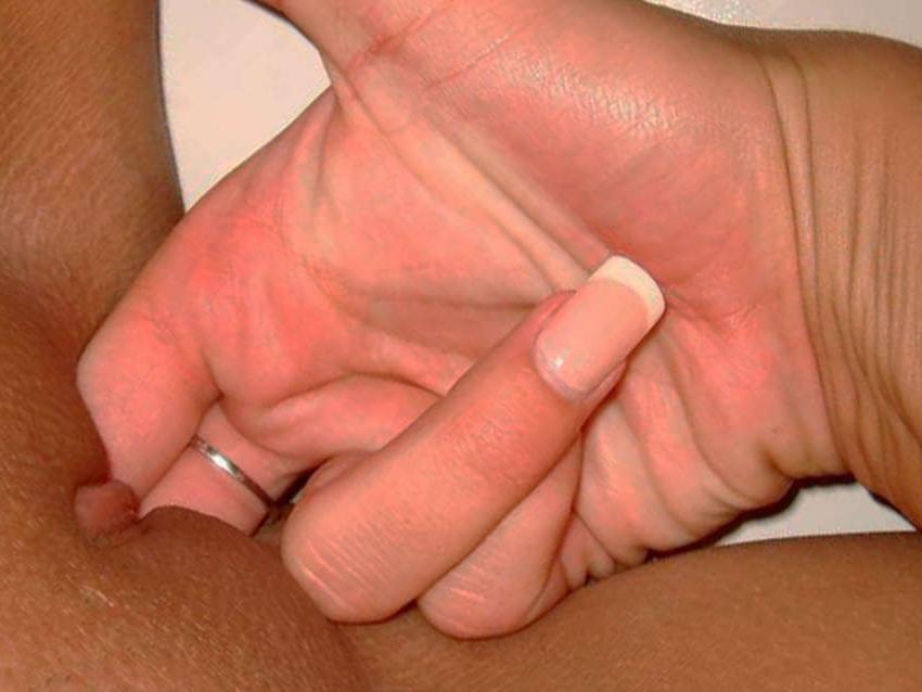 16P Pictures of girlfriends fingering their twats