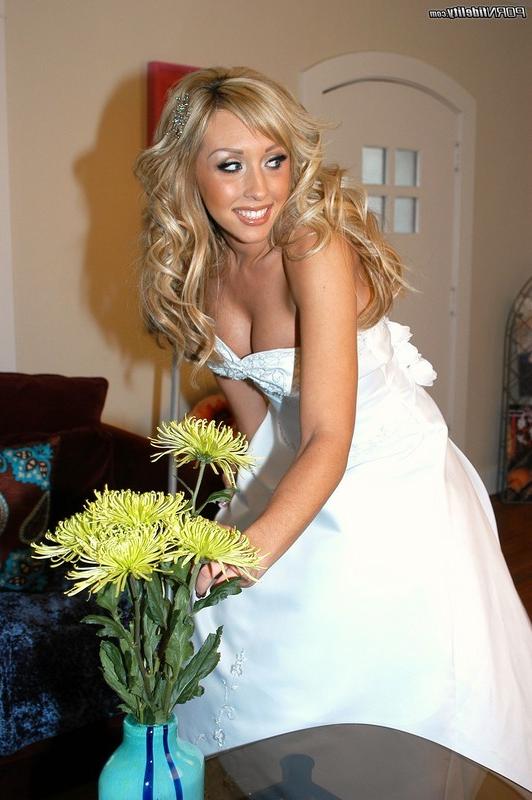 16P Busty bride Jessica Lynn gets fucked and facialed by a big dick