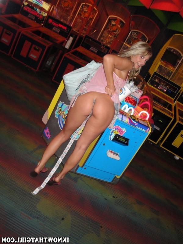 16P Wild blonde girlfriend flashes in an arcade and fucks for jizz