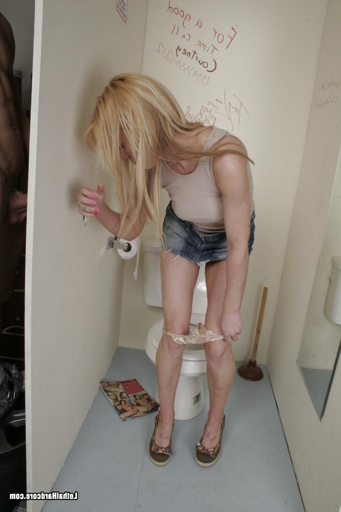 4P Holly Wellin draining the Cum out of a Gloryhole Cock
