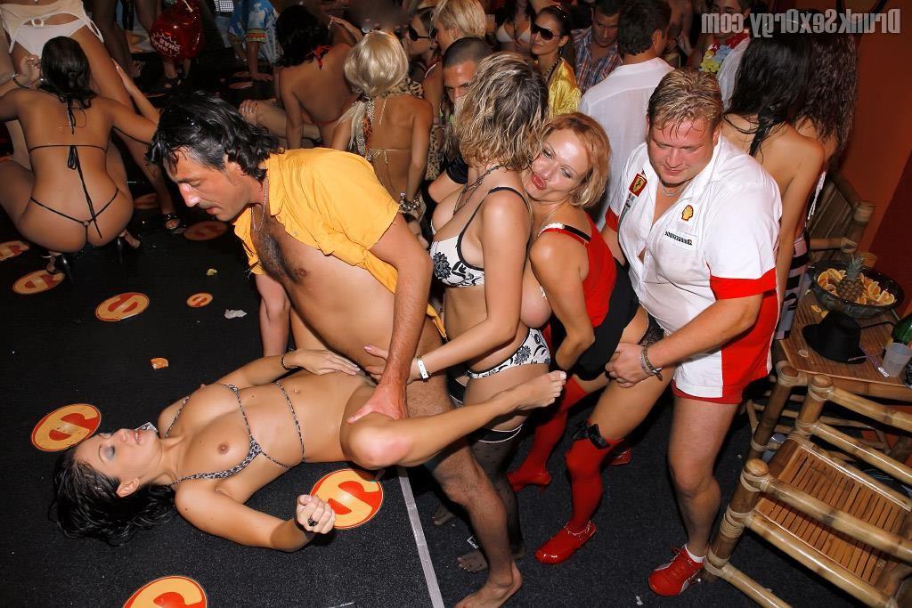 19P Hot sperm splatters in all directions at monster fuckfest