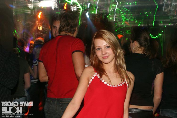 16P Blonde euro rave babe gloryhole group sex