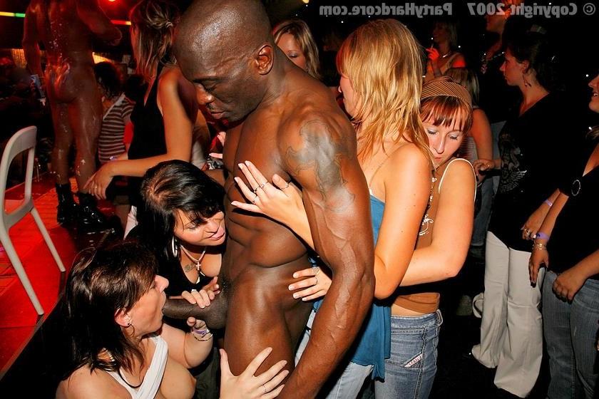 19P Ordinary babes turn male strippers night into monster orgy