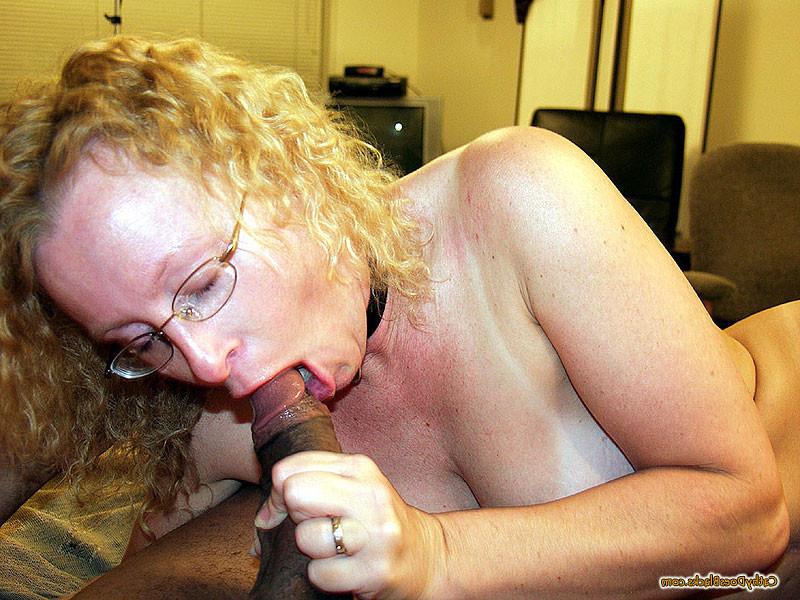 20P Sexy white Milf loves big black cock cumflow