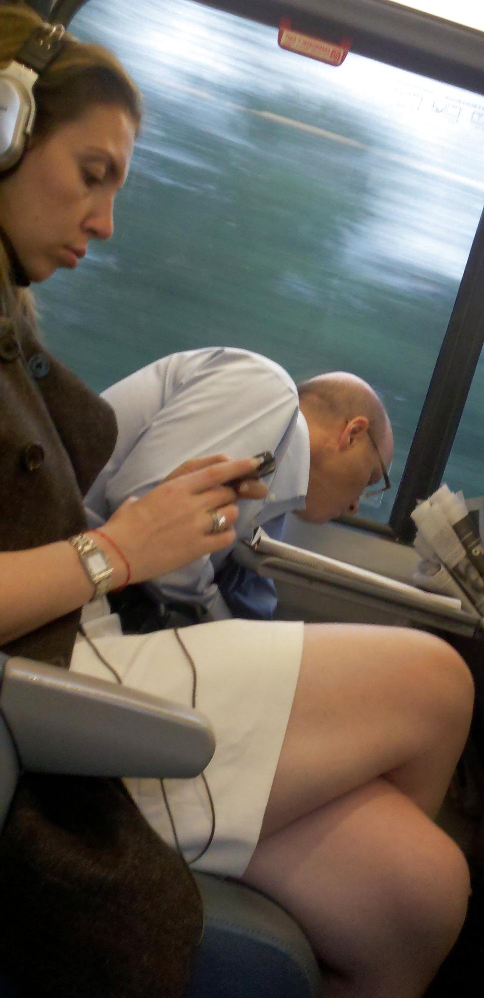 5P Philly Girls in the Train