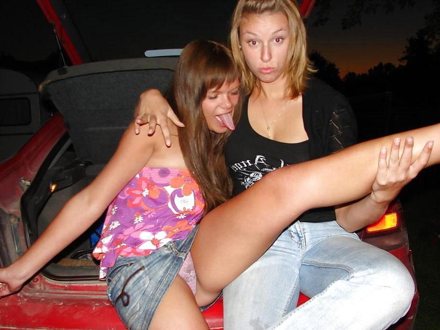 25P UPSKIRTS FOR REAL VOYEURS II
