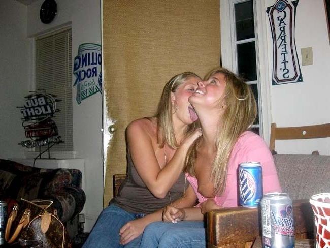 15P Drunk Party Girls Trashed And Hammered In Public