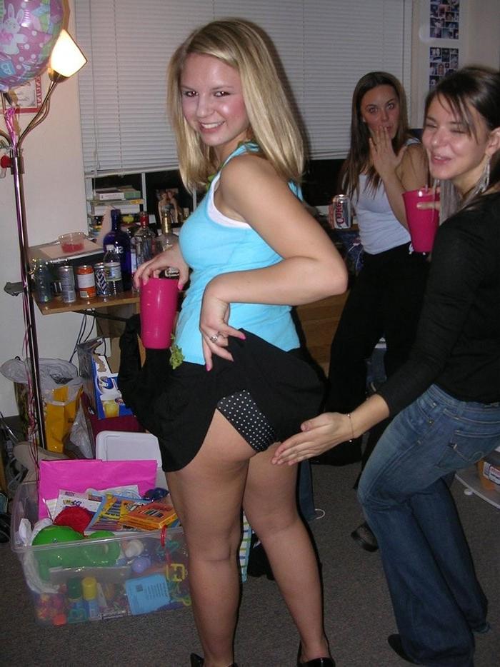 15P Drunk Party Girls Trashed And Hammered In Public