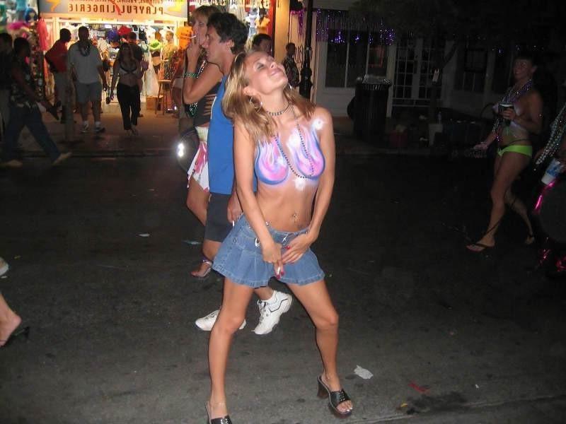15P Drunk Wasted Party Girls Flashing Perky Breasts In Public