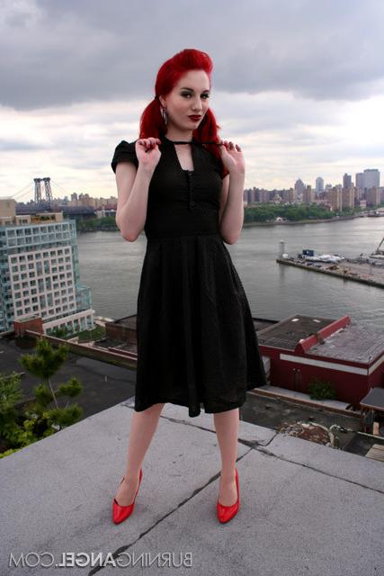 15P Red Headed Emo Punk Upskirt Flashing Her Pussy In Public