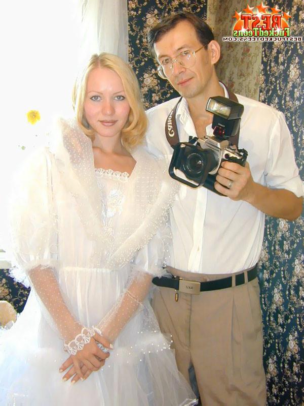 18P Lustful bride fucking a stranger