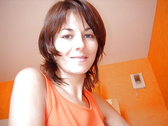 25P Kinky MILF