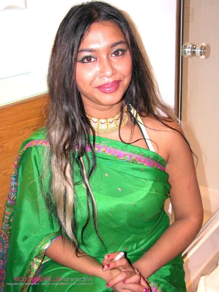 16P Indian Goddess Jasmine Sharma Sucks a Giant Black Cock