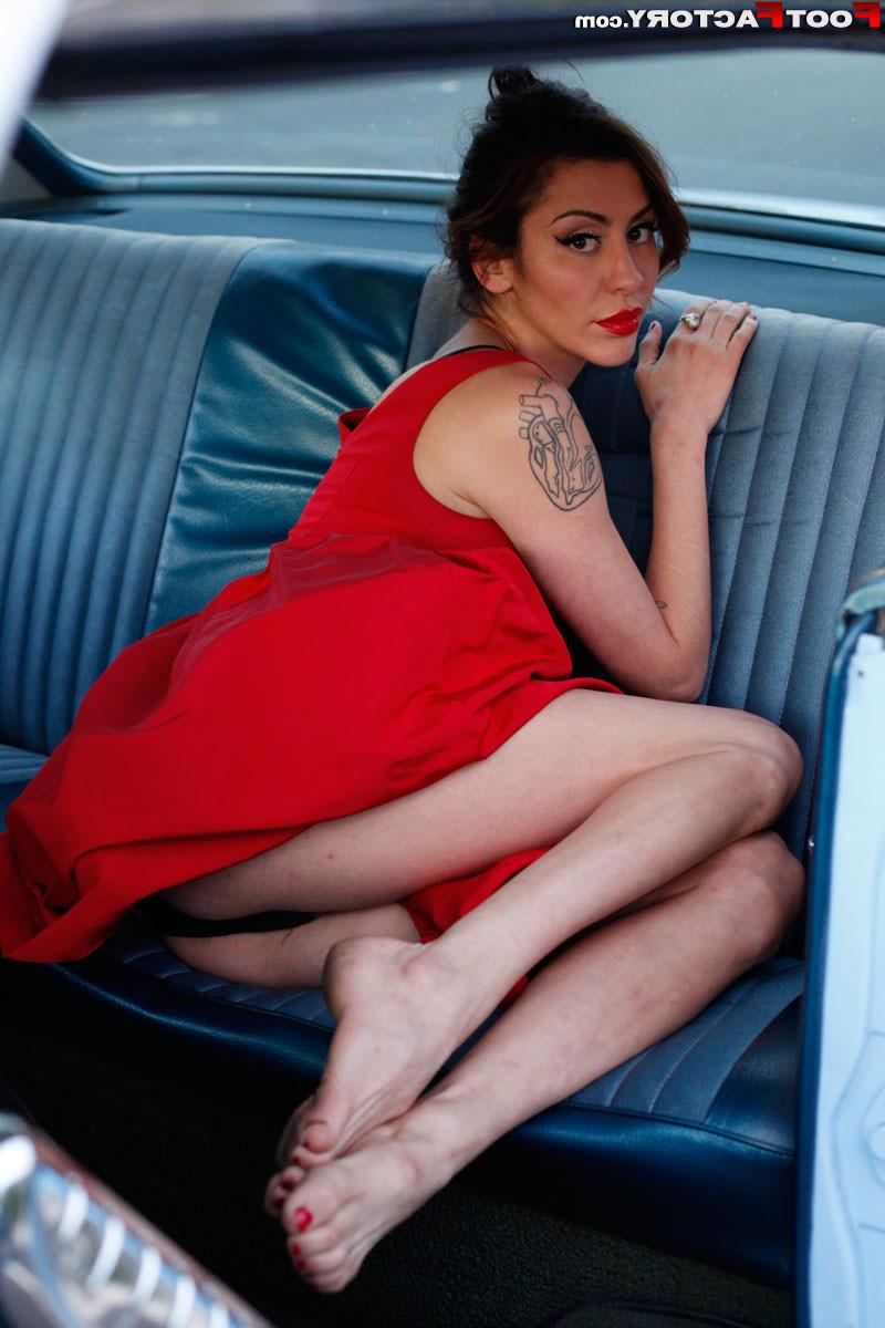 12P Princess Donna's long narrow feet are filthy. She gets in the back seat of a cla