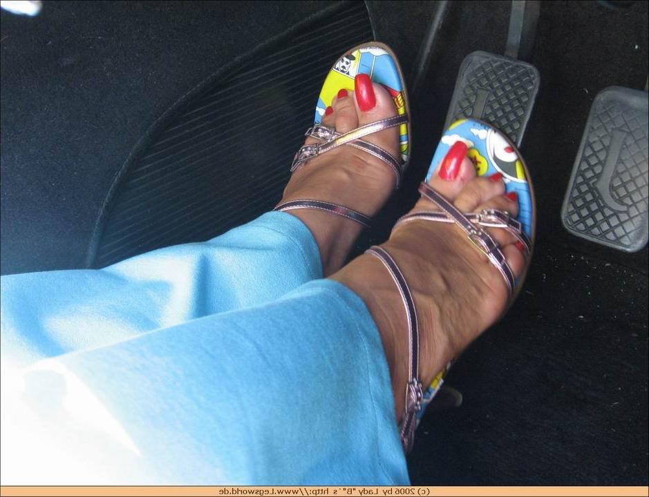 12P Leggy lady Barbara pedal pumping