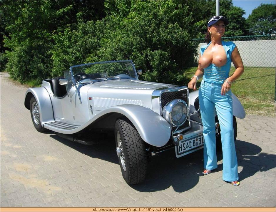 12P Leggy lady Barbara pedal pumping
