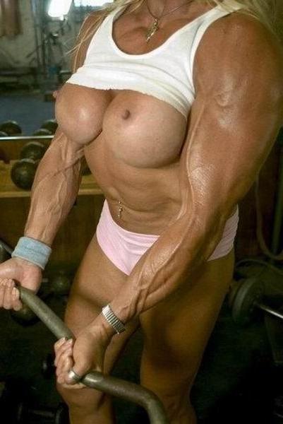 15P hot female bodybuilders showing off their muscles