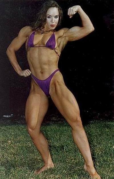 15P hot female bodybuilders showing off their muscles