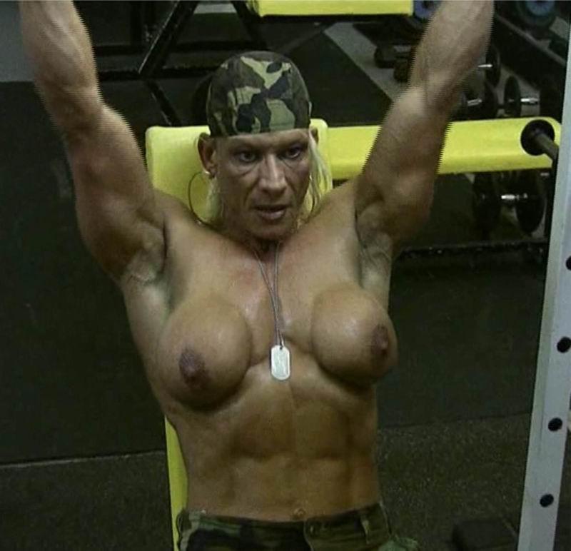 12P hot female bodybuilders posing and in action