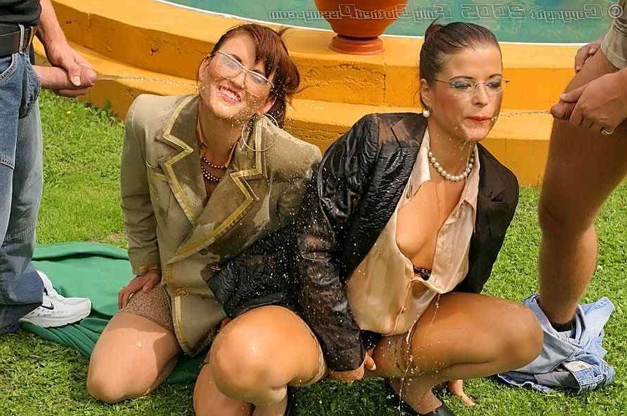 16P Hot foursome with piss play