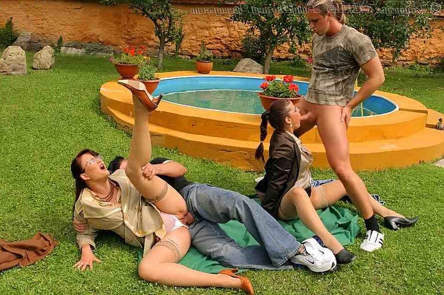 16P Hot foursome with piss play