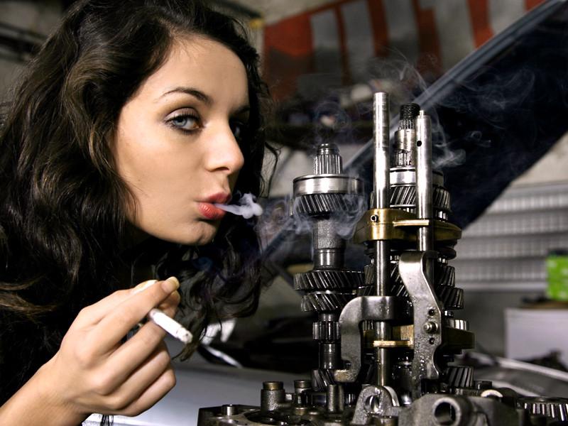 16P Taking a smoke break
