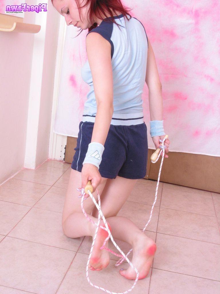 16P Busty redhead teen plays with rope