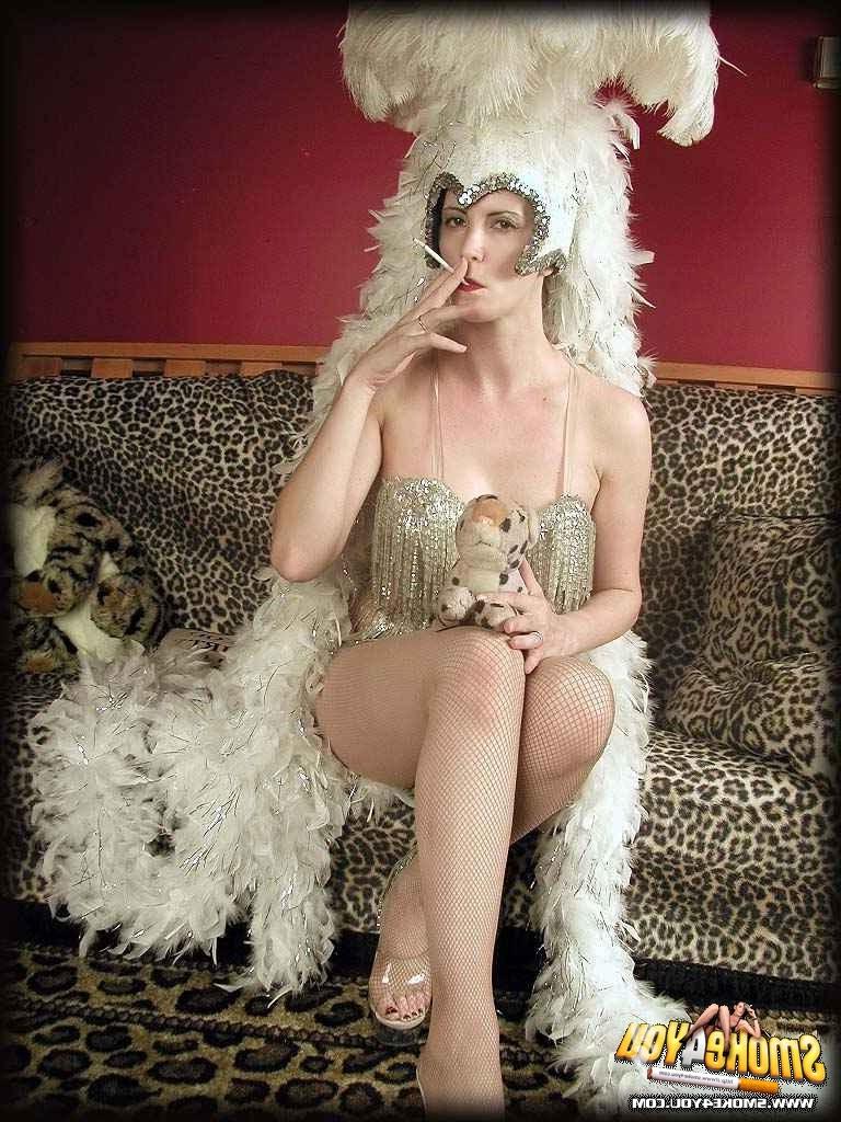 14P Katja puts on a great show as smoking Vegas showgirl