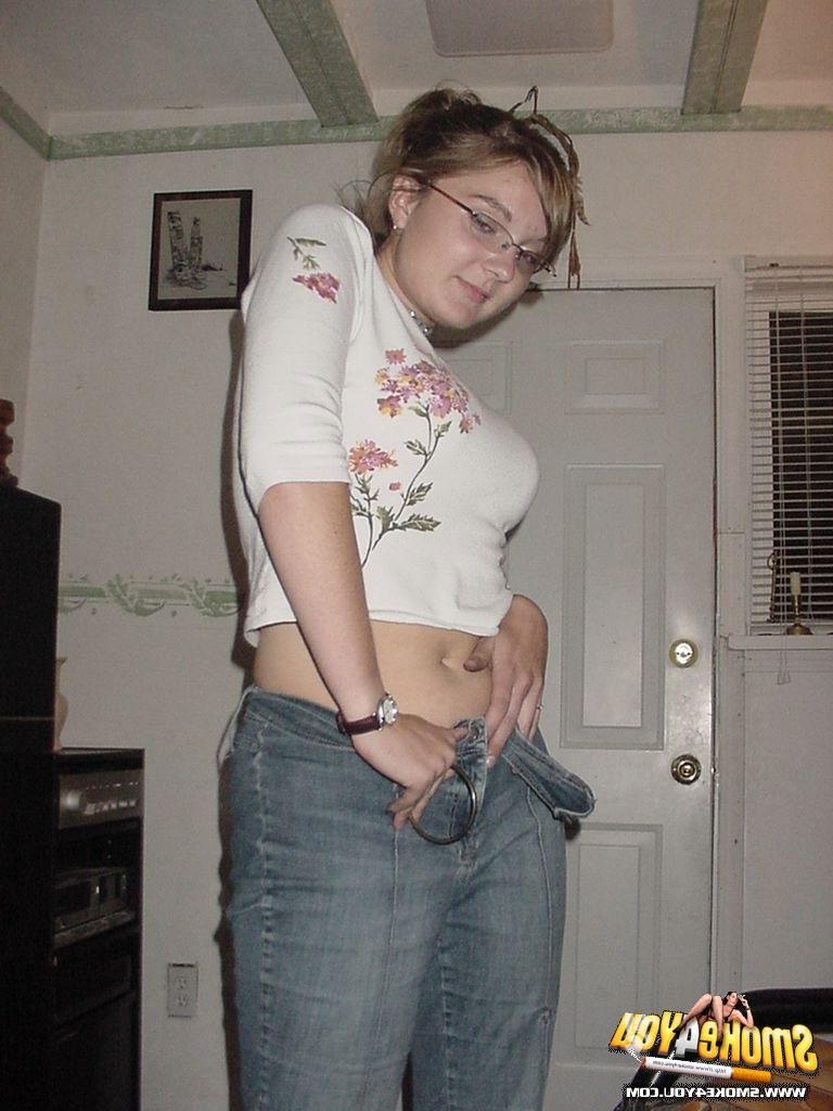 16P Shy Bianca stops by  for a smoke and to tease the camera