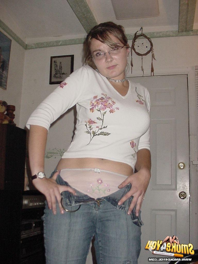16P Shy Bianca stops by  for a smoke and to tease the camera