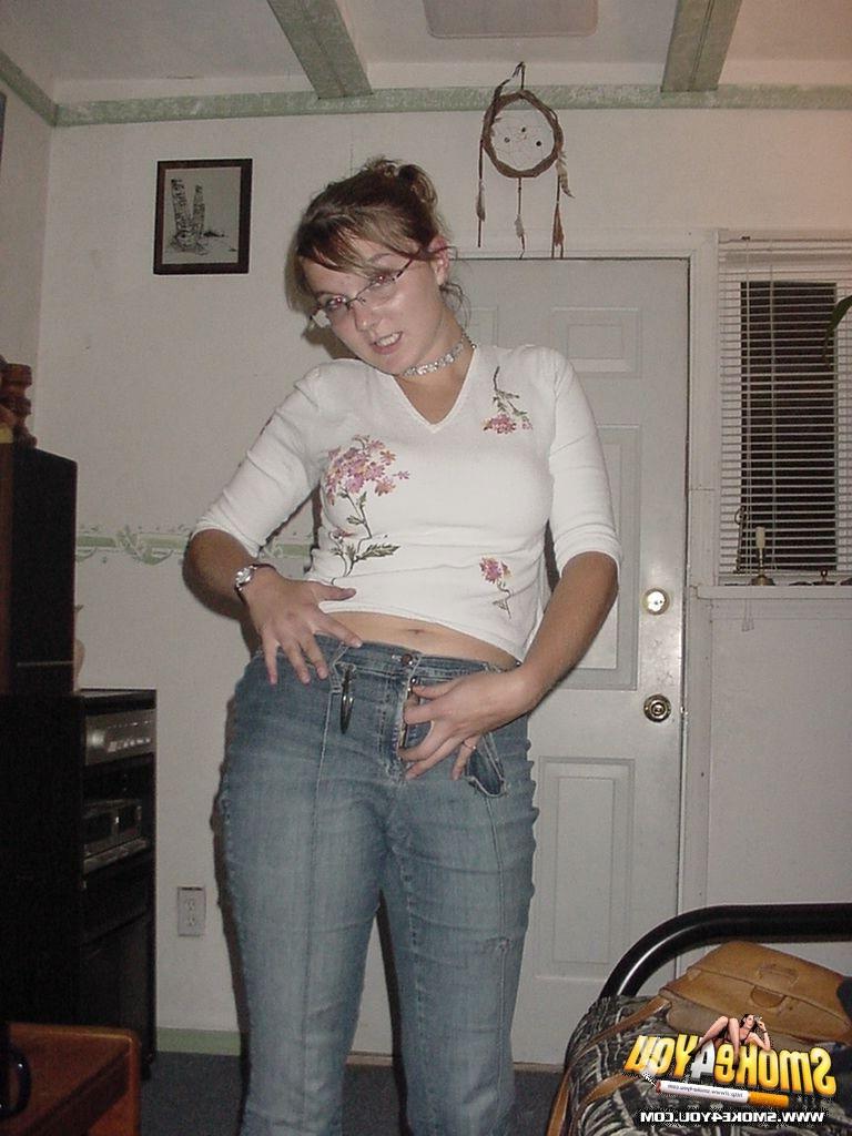 16P Shy Bianca stops by  for a smoke and to tease the camera
