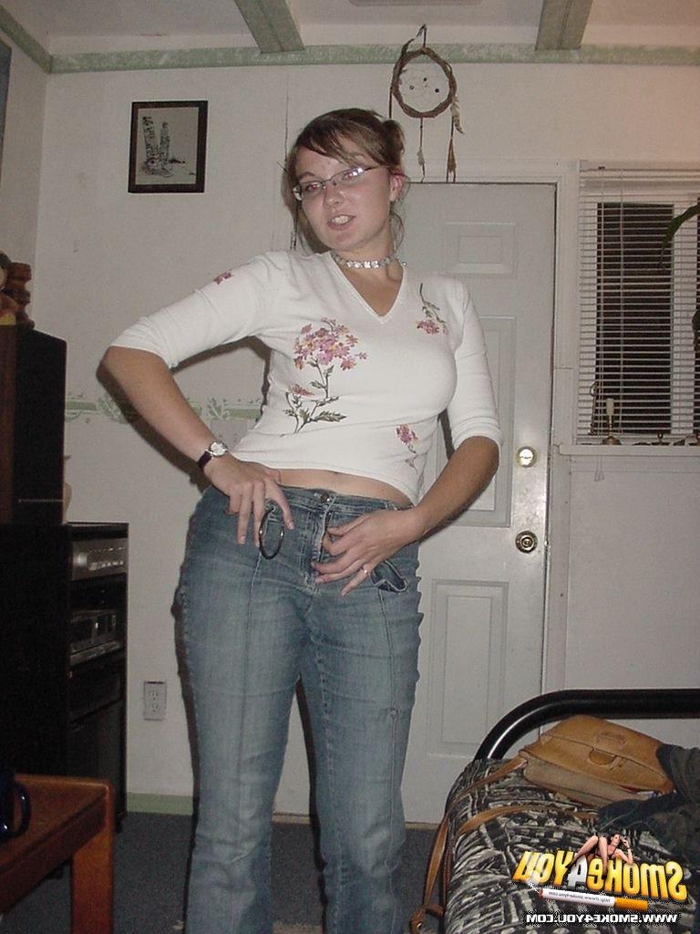 16P Shy Bianca stops by  for a smoke and to tease the camera