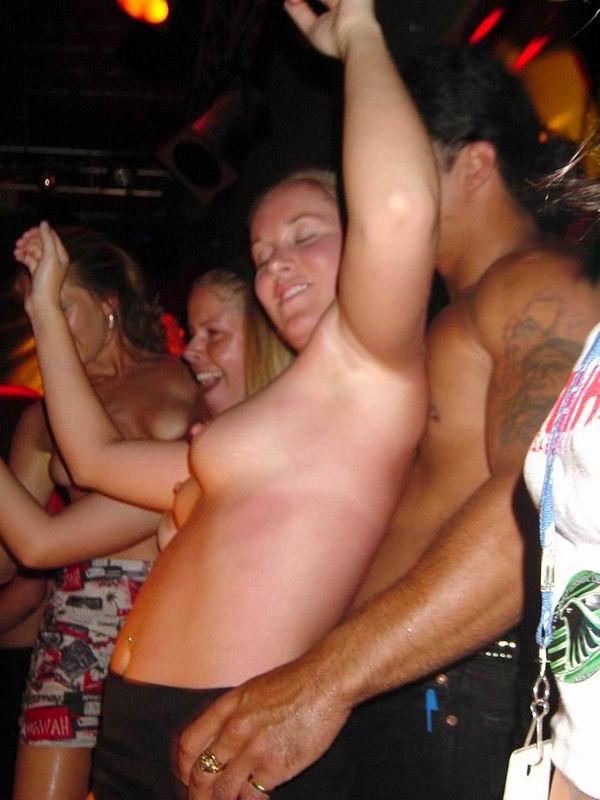 20P Drunk coeds showing boobs in public