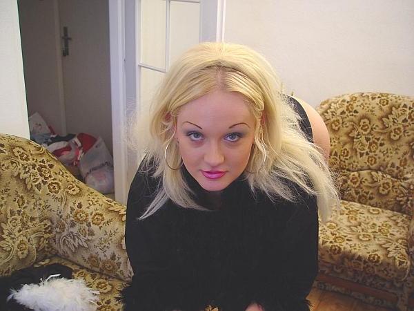 12P sexy blonde gets naked and smokes a long cigarette