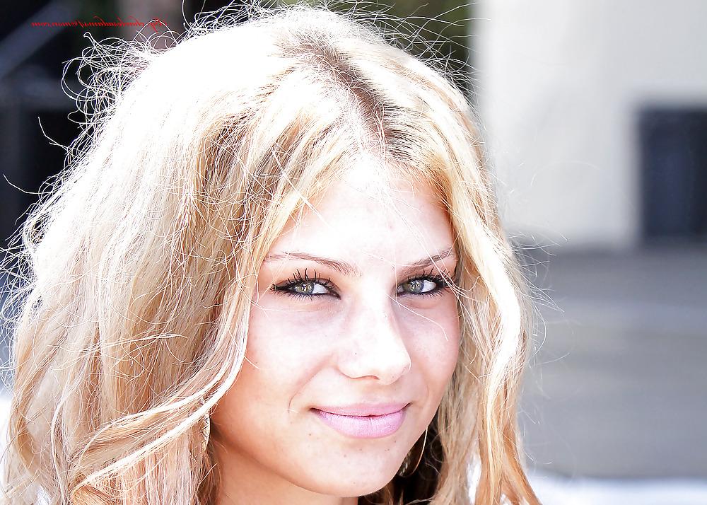 25P High Quality Model Photography--Self Taken