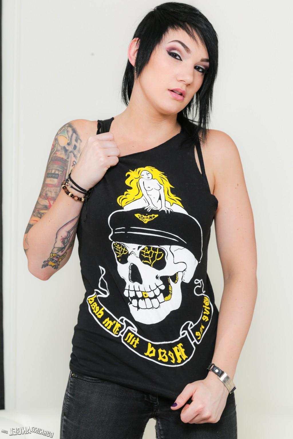 15P Sexu punk girl