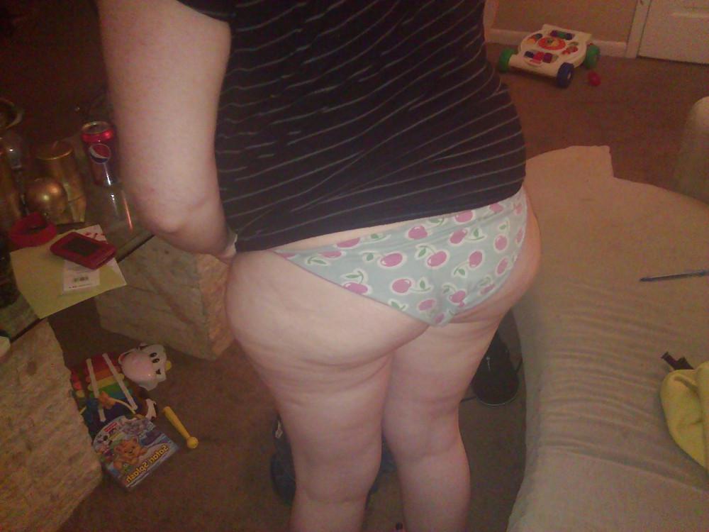 10P Wifey lets me play with friend