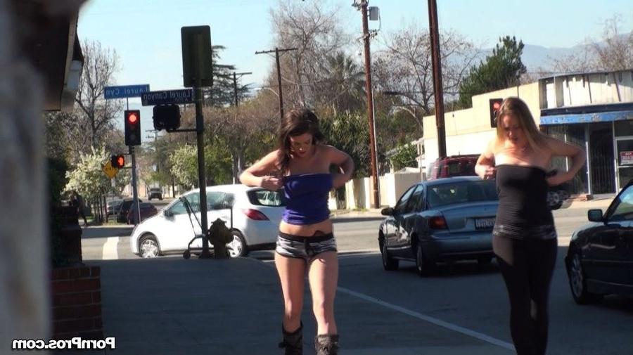 12P Two amateur babes get sharked in public by a guy