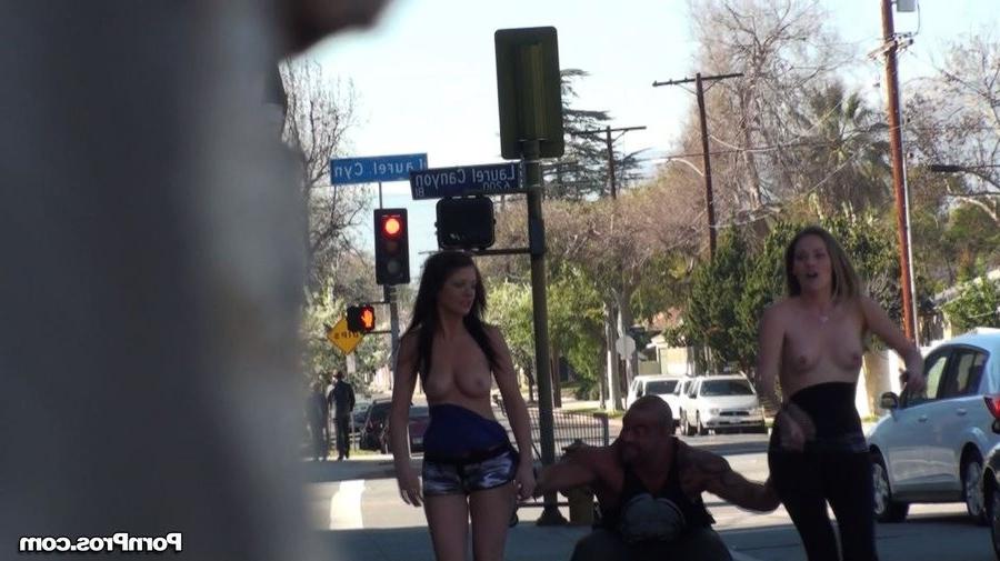 12P Two amateur babes get sharked in public by a guy