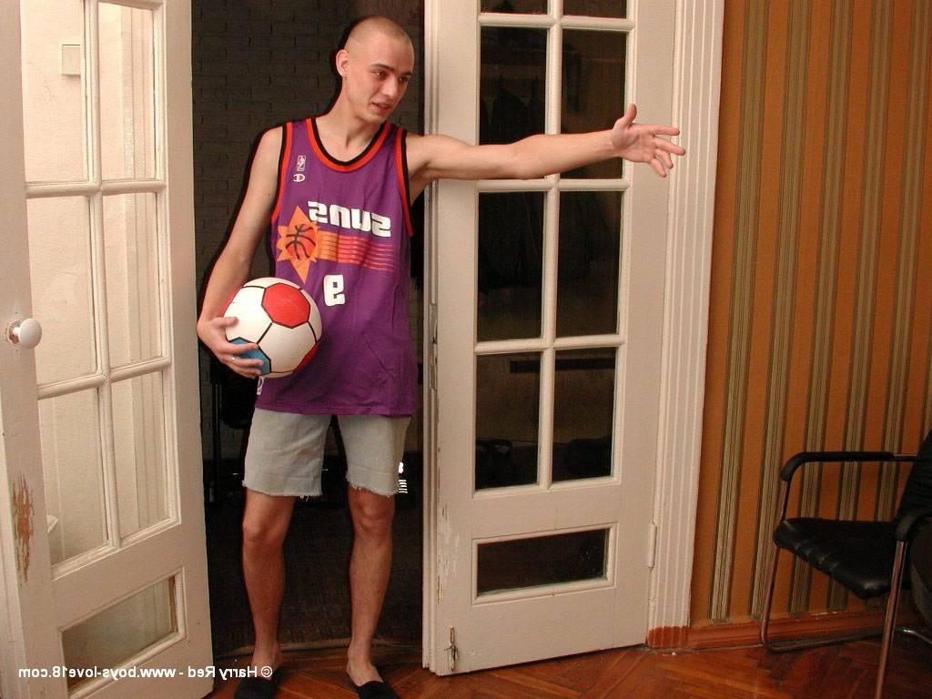 16P Hot jock fucks his friend
