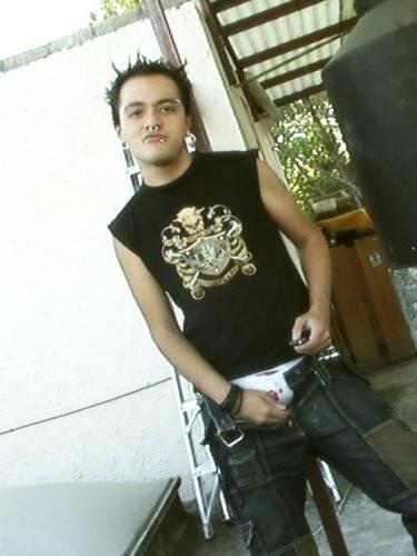 15P Punk flaunts and self-shoots his dick