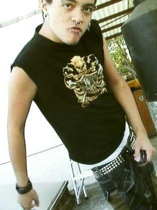 15P Punk flaunts and self-shoots his dick