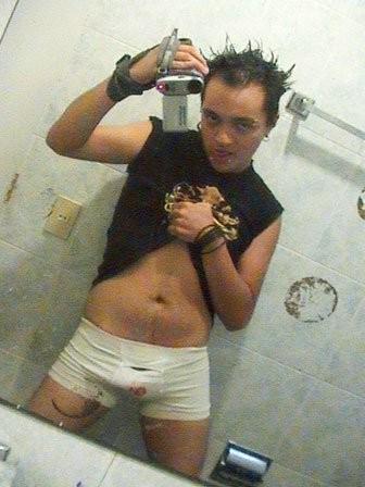 15P Punk flaunts and self-shoots his dick