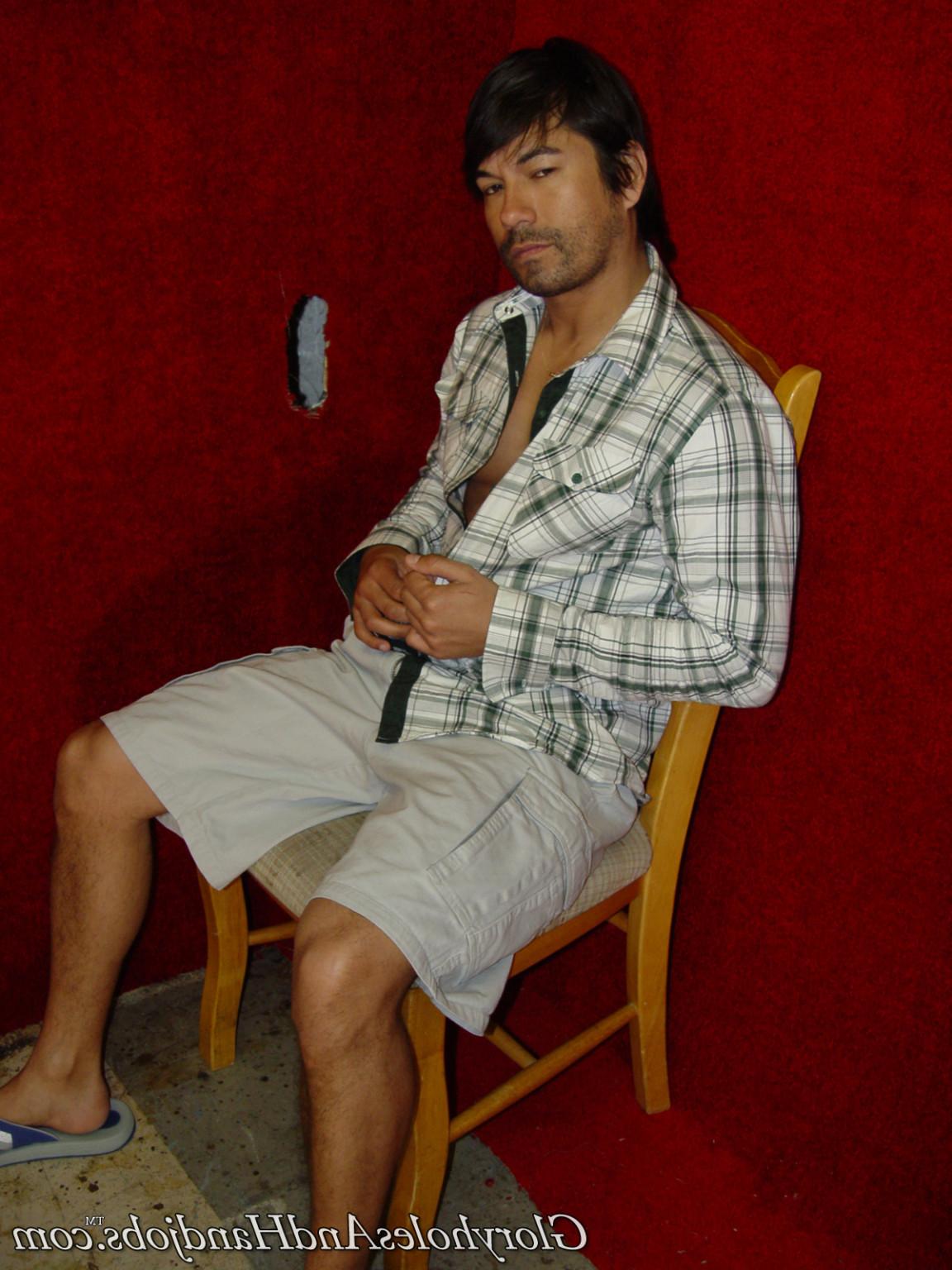 15P Horny guy sucking strong dick in gay gloryhole action