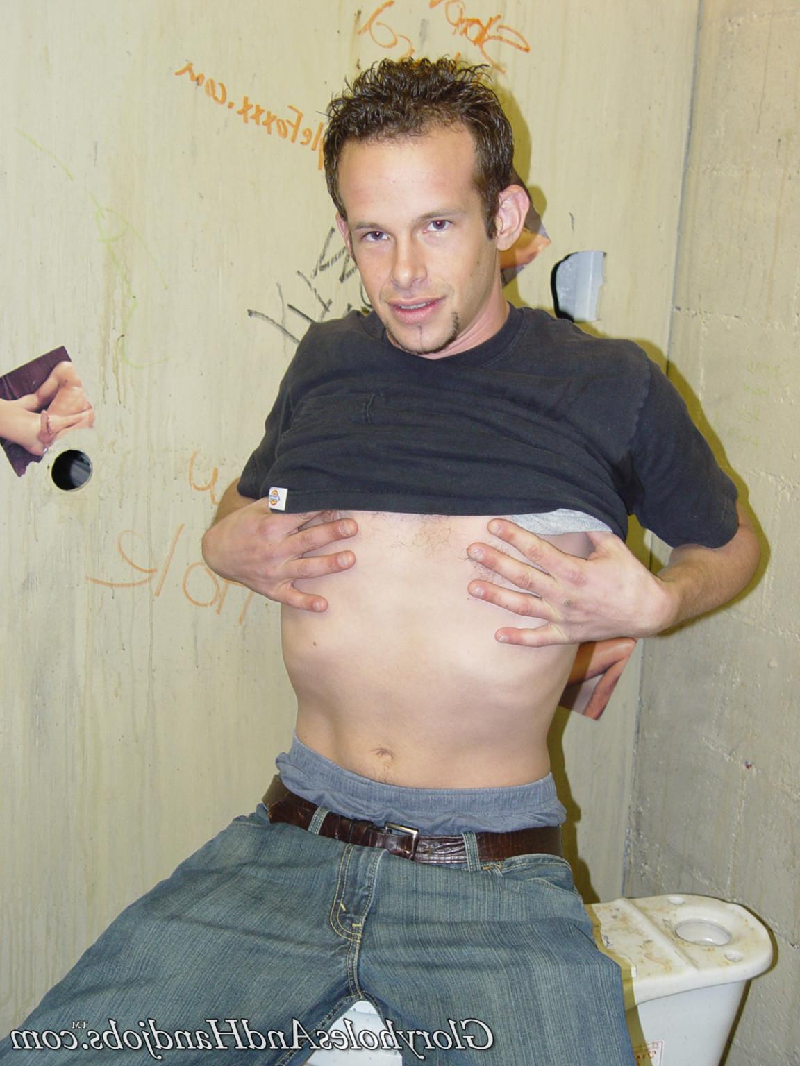 15P Horny guy sucking strong dick in gay gloryhole action