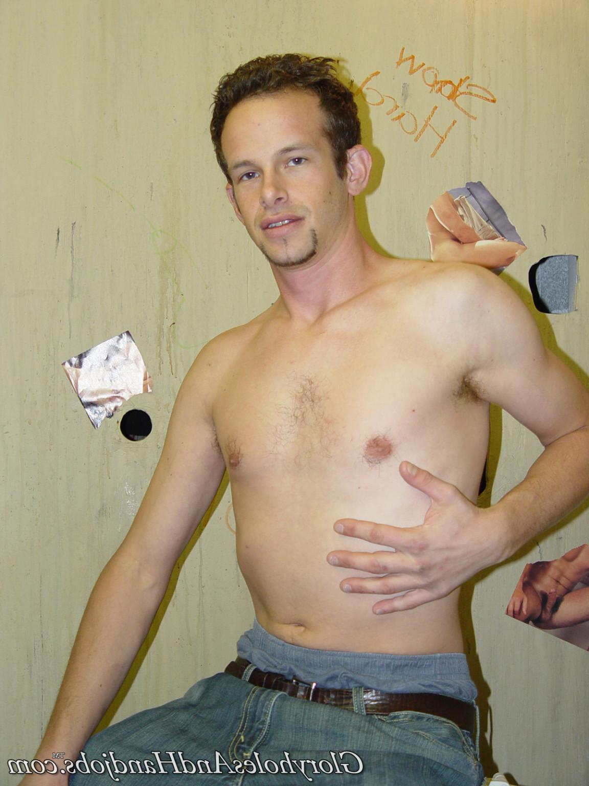 15P Horny guy sucking strong dick in gay gloryhole action