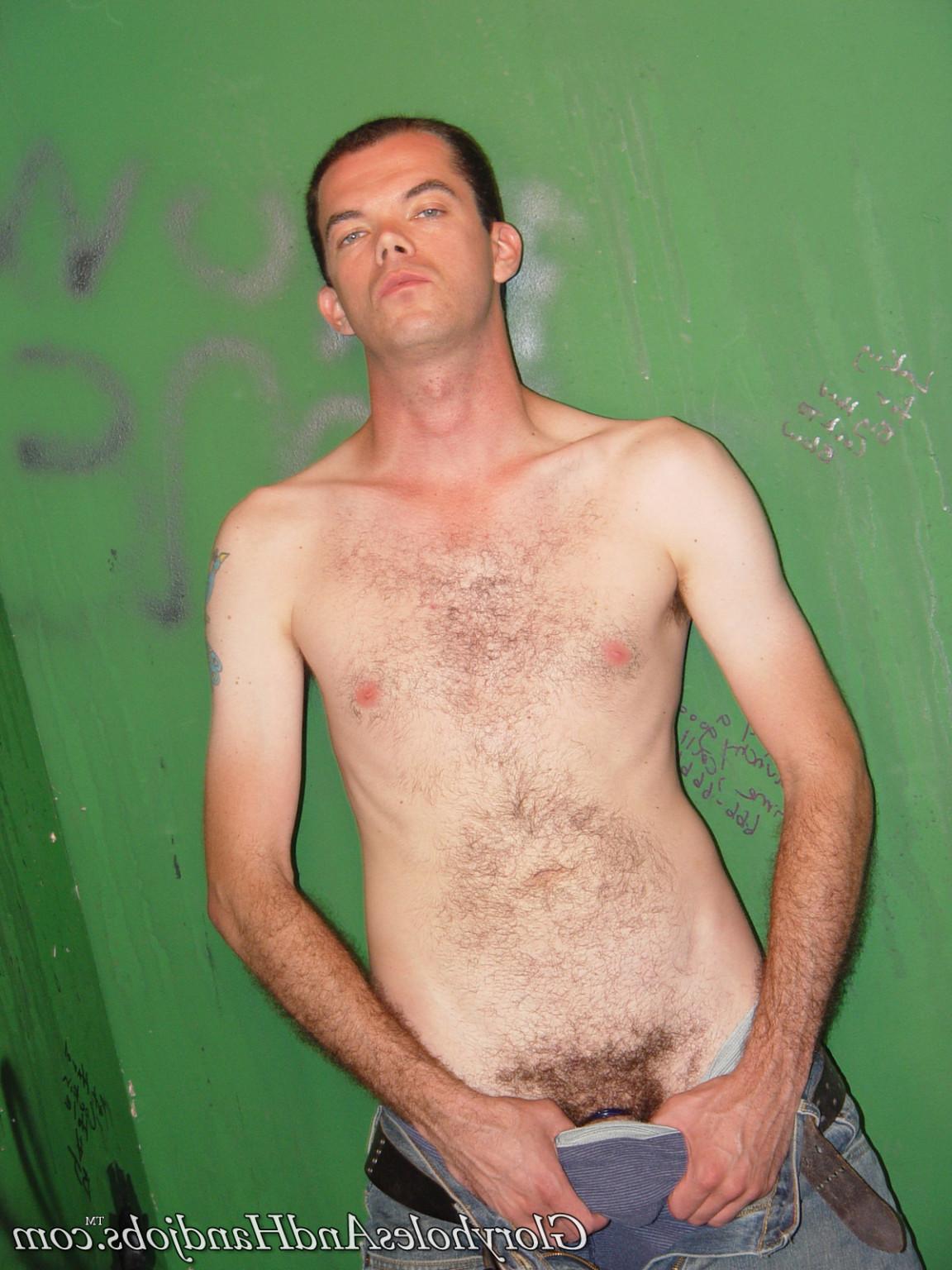 15P Horny guy sucking strong dick in gay gloryhole action