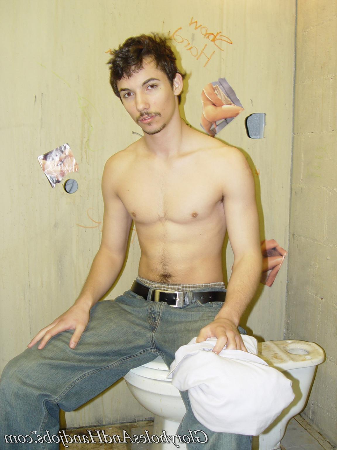 15P Horny guy sucking strong dick in gay gloryhole action